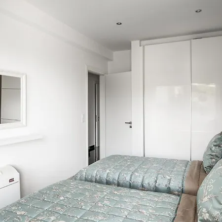 Euphoria Seaview Residences With Shared Pool By Konnect Appartement