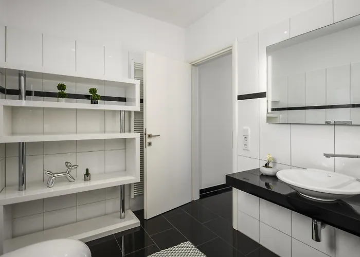 Apartman Euphoria Seaview Residences With Shared Pool By Konnect *