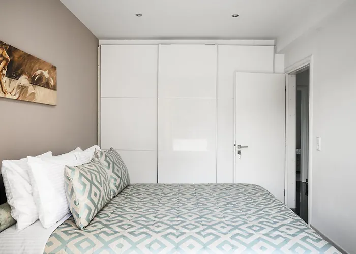 Apartman Euphoria Seaview Residences With Shared Pool By Konnect