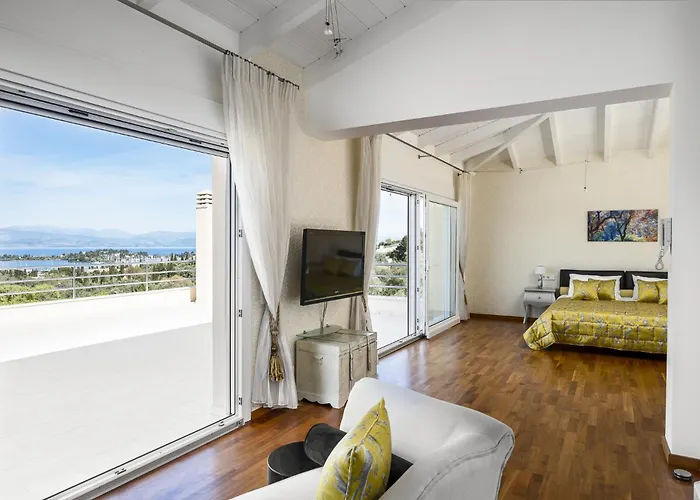 Euphoria Seaview Residences With Shared Pool By Konnect Apartman Guviá