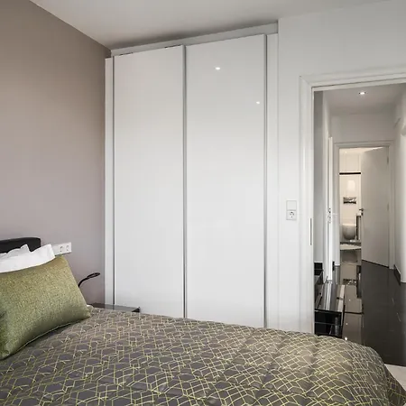 Euphoria Seaview Residences With Shared Pool By Konnect Appartement Gouvia